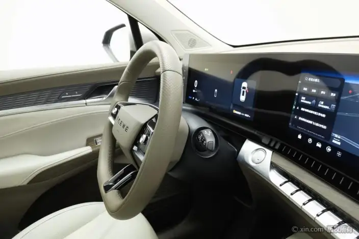 Roewe RX9 2023 Model 2.0TGI 2WD Premium Edition – фото 9