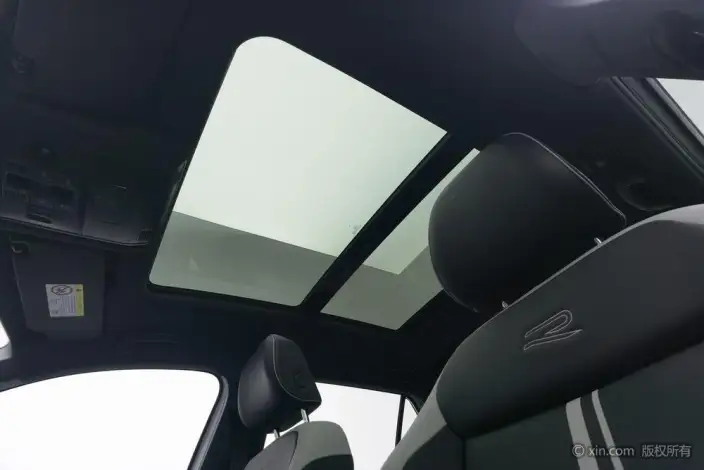 Volkswagen T-Roc 2023 Model 300TSI DSG Chenguang Edition – фото 21