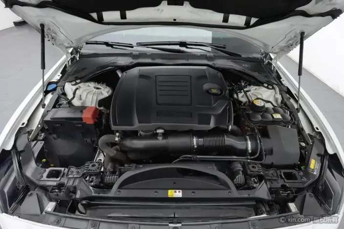 Jaguar XE L 2020 Model 2.0T 200PS R-DYNAMIC S Enterprising Sports Edition – фото 5