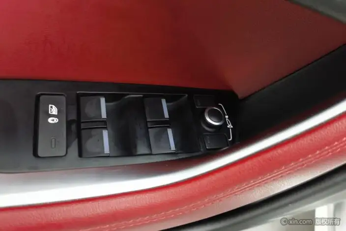 Jaguar XE L 2020 Model 2.0T 200PS R-DYNAMIC S Enterprising Sports Edition – фото 22