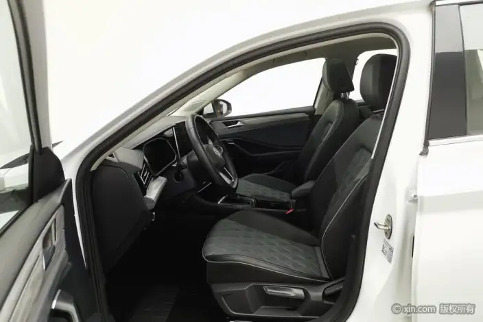 Volkswagen Sagitar 2023 Model 200TSI DSG Beyond Edition – фото 17