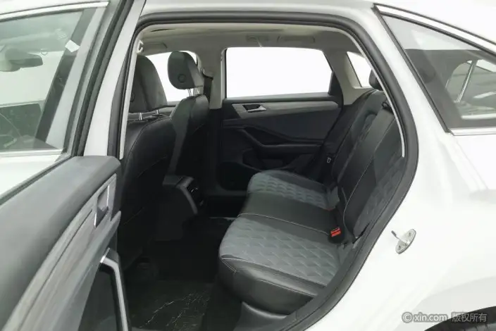 Volkswagen Sagitar 2023 Model 200TSI DSG Beyond Edition – фото 19