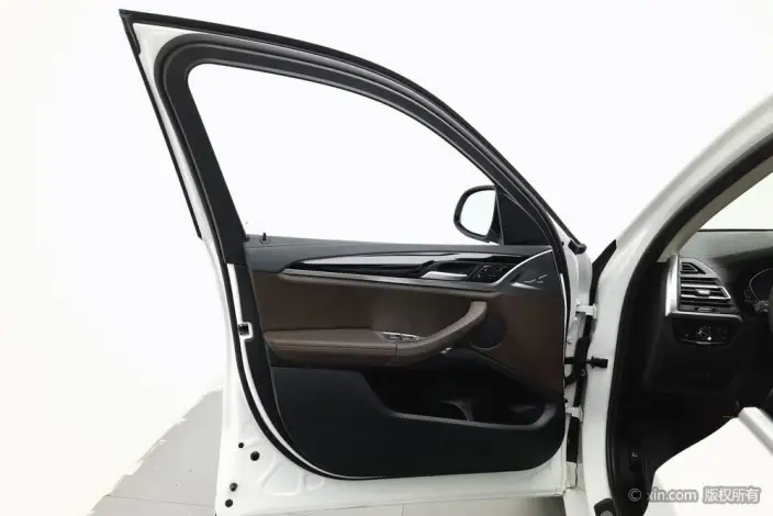 BMW X3 2022 Model Facelift xDrive25i M Sports Set – фото 21