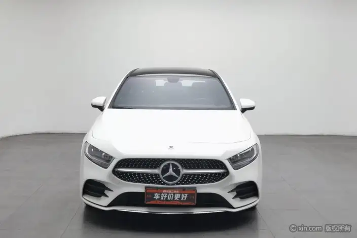 Mercedes-Benz A-class 2021 Model Facelift A 180 L Sports sedan – фото 2