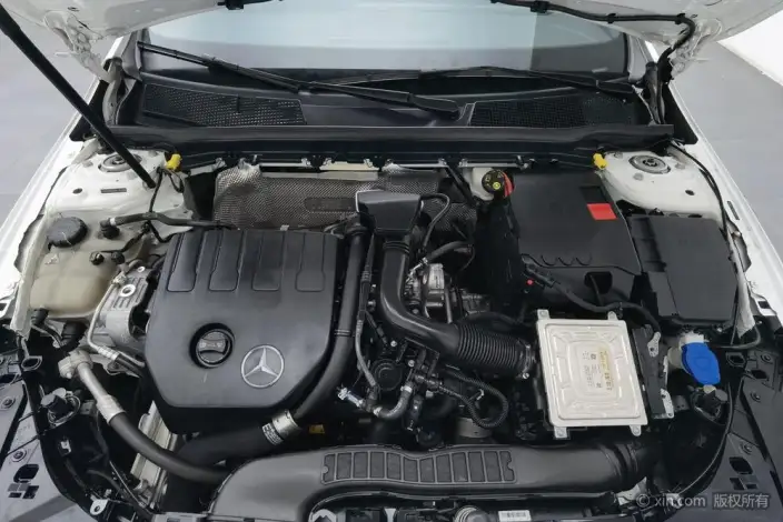 Mercedes-Benz A-class 2021 Model Facelift A 180 L Sports sedan – фото 5