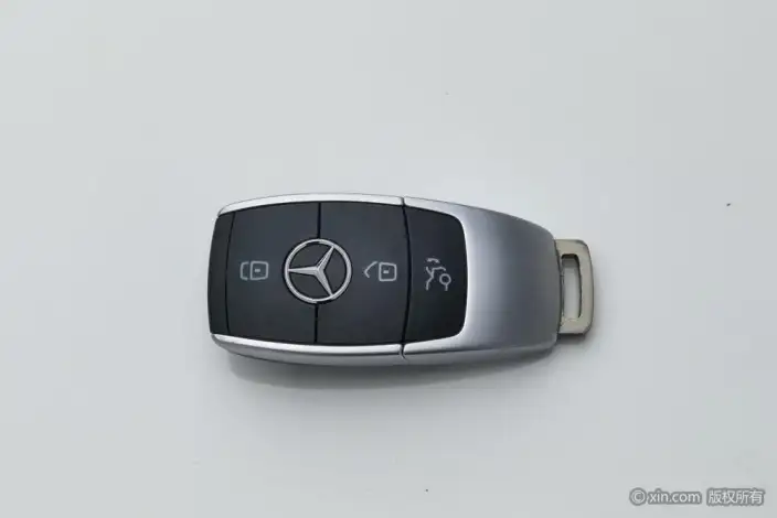 Mercedes-Benz A-class 2021 Model Facelift A 180 L Sports sedan – фото 6