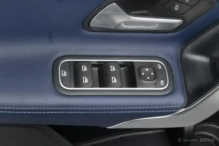 Mercedes-Benz A-class 2021 Model Facelift A 180 L Sports sedan – фото 23