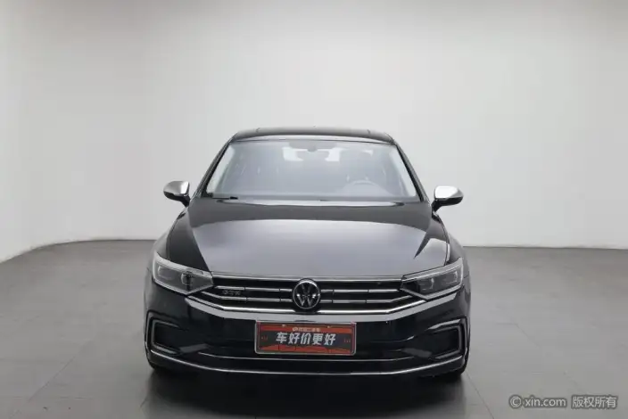 Volkswagen Magotan PHEV 2022 Model Luxury Model – фото 2