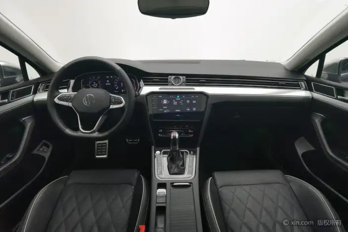 Volkswagen Magotan PHEV 2022 Model Luxury Model – фото 12