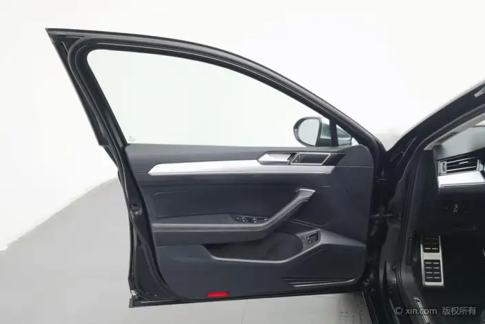 Volkswagen Magotan PHEV 2022 Model Luxury Model – фото 21