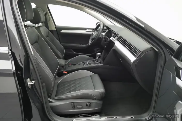 Volkswagen Magotan PHEV 2022 Model Luxury Model – фото 24