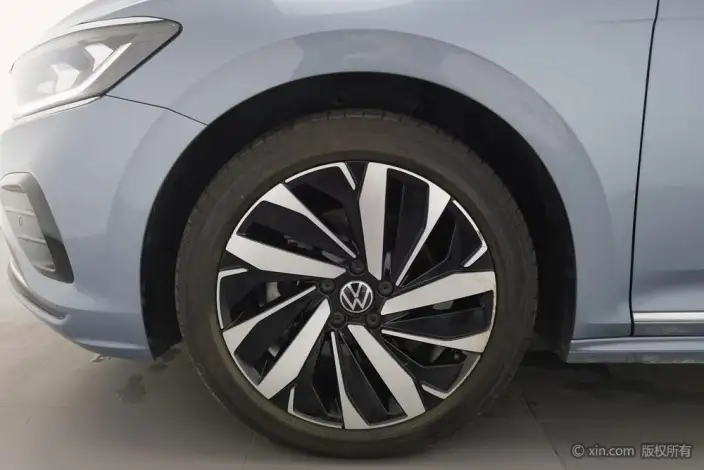 Volkswagen Passat 2023 Model Facelift 330TSI Elite Edition – фото 9