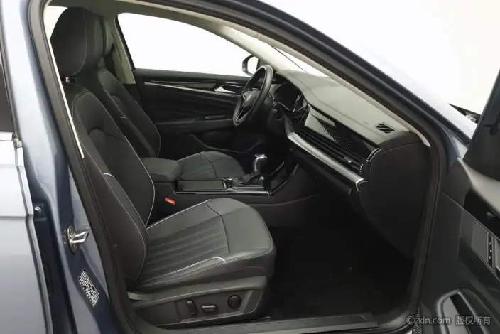 Volkswagen Passat 2023 Model Facelift 330TSI Elite Edition – фото 12