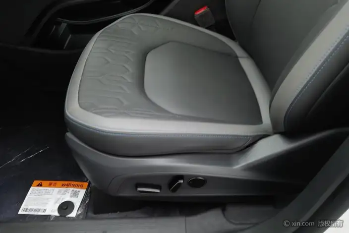 Ford Edge 2023 Model Ford Edge L 2.0T EcoBoost 2WD VII seat Luxury Model – фото 18