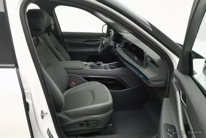 Ford Edge 2023 Model Ford Edge L 2.0T EcoBoost 2WD VII seat Luxury Model – фото 19
