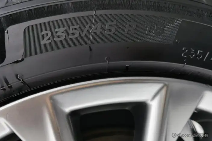 Toyota Avalon 2022 Model Hybrid 2.5L XLE Premium Edition – фото 9