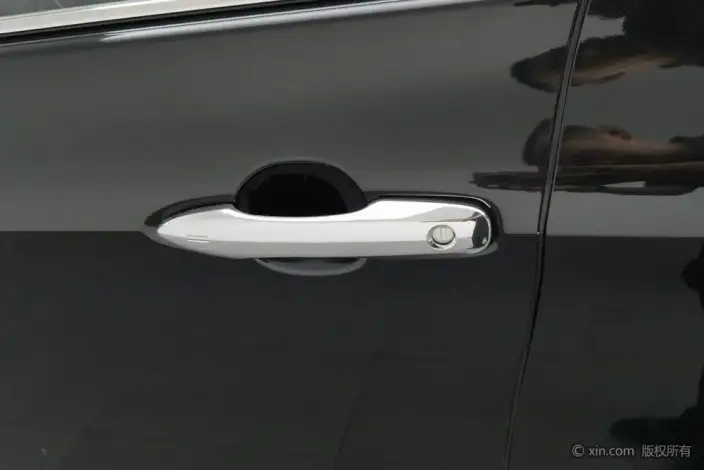 Toyota Avalon 2022 Model Hybrid 2.5L XLE Premium Edition – фото 10