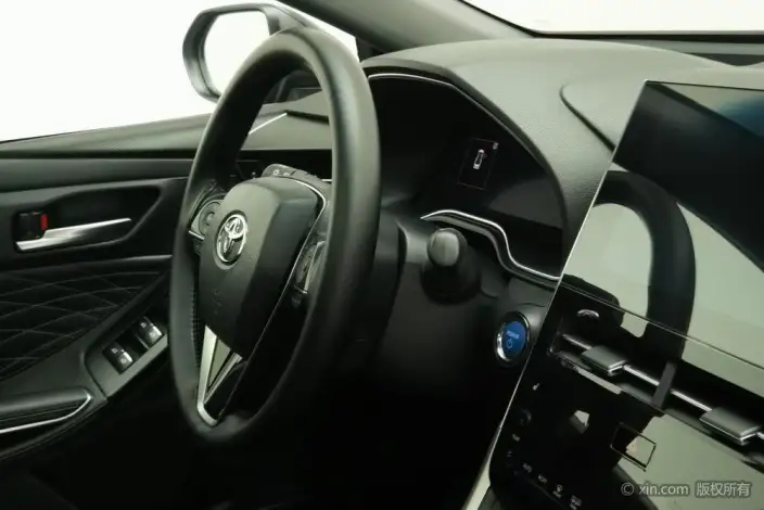 Toyota Avalon 2022 Model Hybrid 2.5L XLE Premium Edition – фото 12