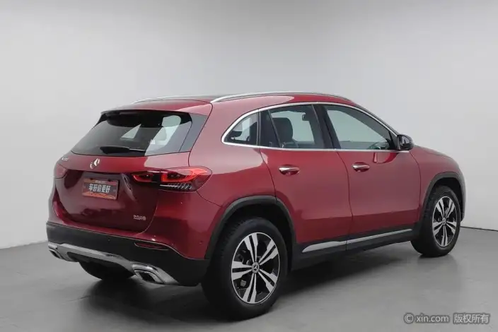 Mercedes-Benz GLA 2022 Model GLA 200 – фото 4