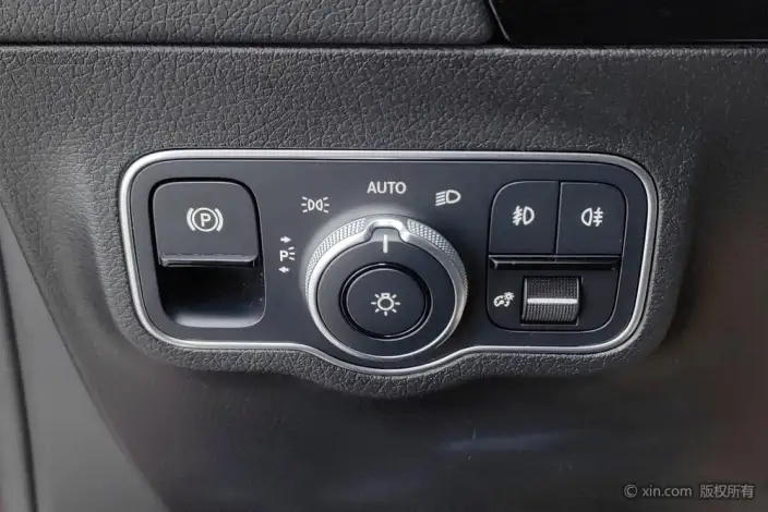Mercedes-Benz GLA 2022 Model GLA 200 – фото 15
