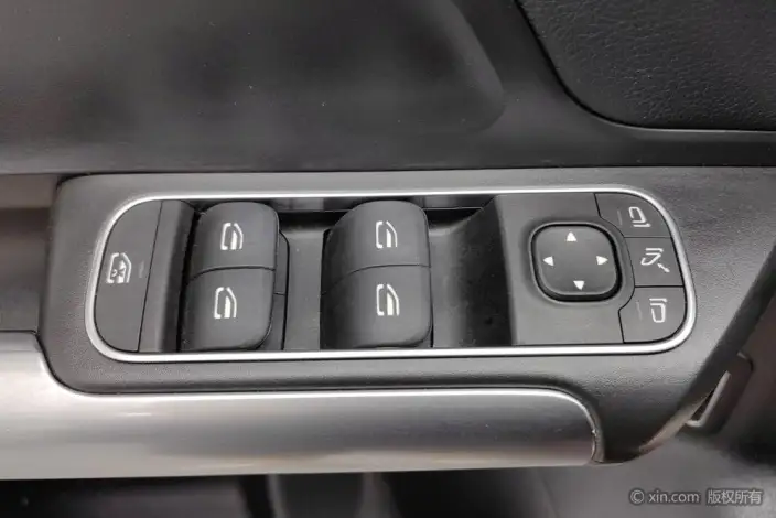 Mercedes-Benz GLA 2022 Model GLA 200 – фото 22