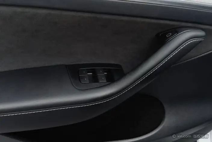 Model Y 2024 Model Rear-wheel drive version – фото 21