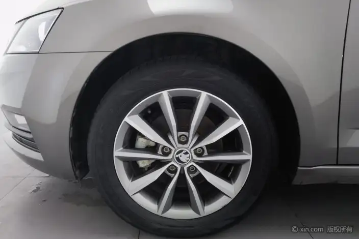 Skoda Octavia 2021 Model 1.5L Automatic Comfort Edition – фото 8