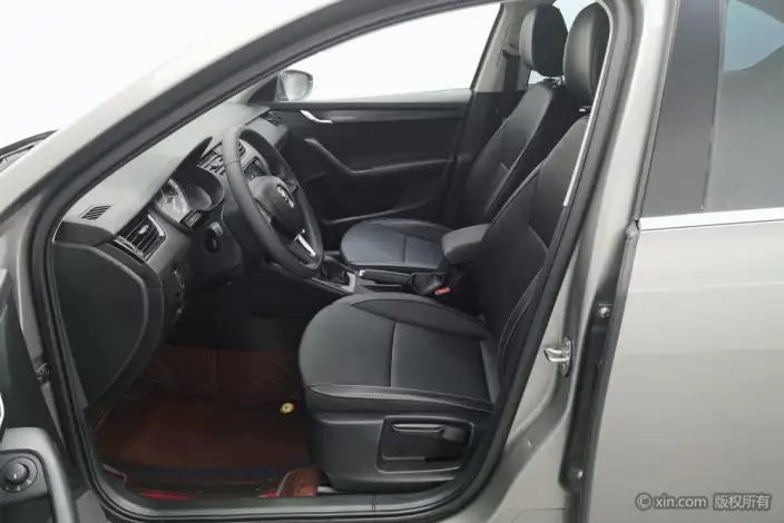 Skoda Octavia 2021 Model 1.5L Automatic Comfort Edition – фото 17