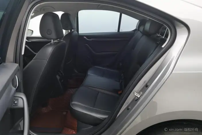 Skoda Octavia 2021 Model 1.5L Automatic Comfort Edition – фото 19