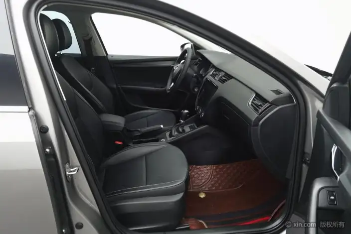 Skoda Octavia 2021 Model 1.5L Automatic Comfort Edition – фото 24