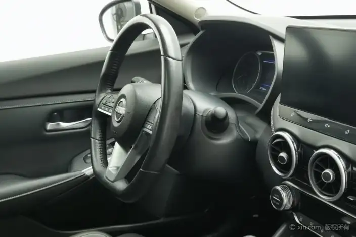 Nissan Sylphy 2023 Model 1.6L CVT Yuexiang Edition – фото 11