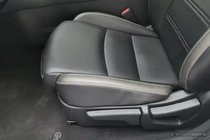 Nissan Sylphy 2023 Model 1.6L CVT Yuexiang Edition – фото 18