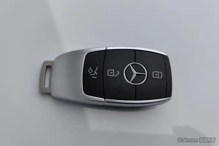 Mercedes-Benz A-class 2020 Model Facelift A 200 L Sports sedan Dynamic Model – фото 6
