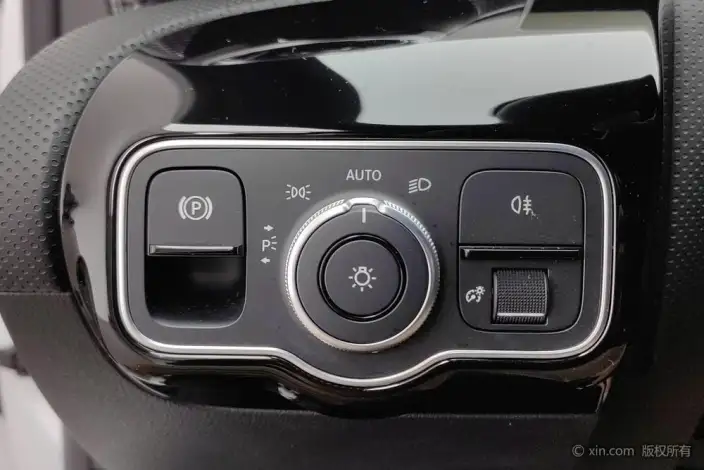 Mercedes-Benz A-class 2020 Model Facelift A 200 L Sports sedan Dynamic Model – фото 15