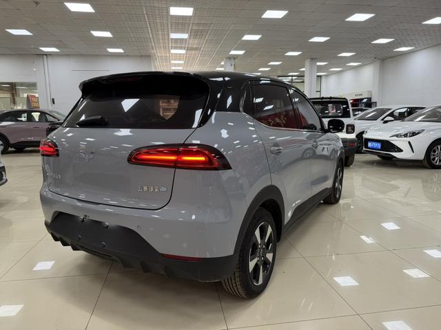 WULING Bingguo PLUS 2024 Model 3 30km 5-seater Edition – фото 6