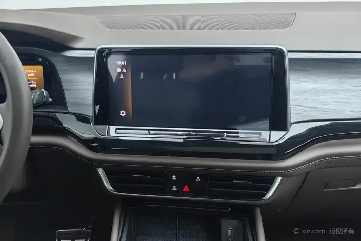 Viloran 2024 Model 380TSI Zun Drive Edition – фото 12