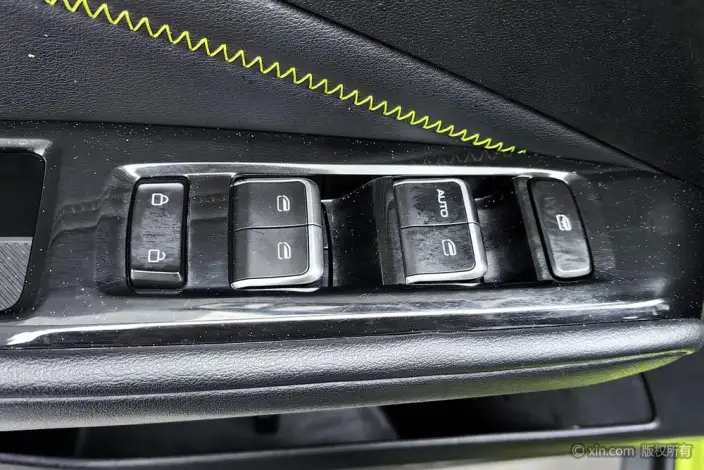 Wuling Xingchi 2022 Model 1.5T CVT Trendy Cool Model – фото 22
