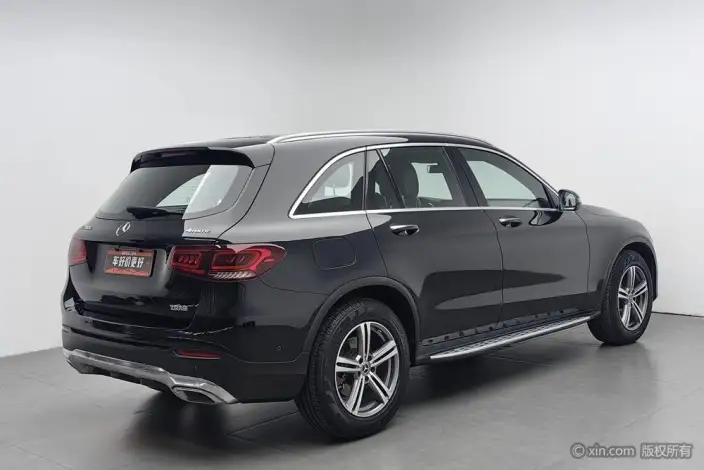 Mercedes-Benz GLC 2021 Model GLC 260 L 4MATIC Dynamic Model – фото 4