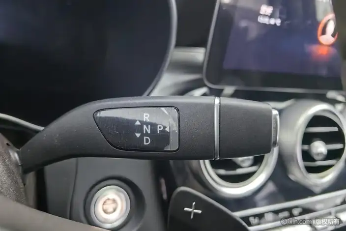 Mercedes-Benz GLC 2021 Model GLC 260 L 4MATIC Dynamic Model – фото 15