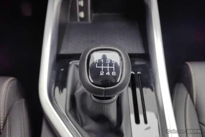 WULING Jiachen 2022 Model 1.5L Manual Changxiang Edition Comfort Model – фото 15
