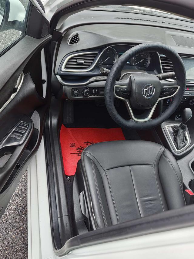 Buick Excelle 2018 18T Automatic Elite – фото 4
