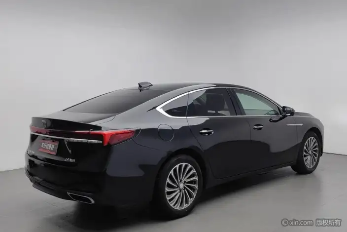 Buick LaCrosse 2023 Model 28T Automatic Yue Zun Edition – фото 4