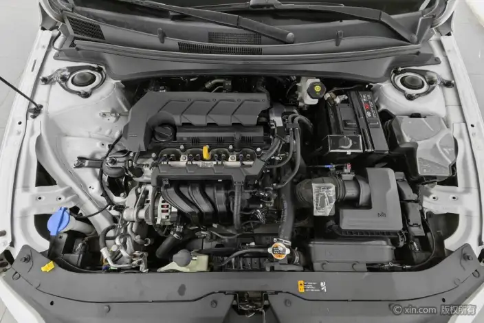 Hyundai Ioniq 2023 Model 1.5L CVT GLX Elite Edition – фото 5