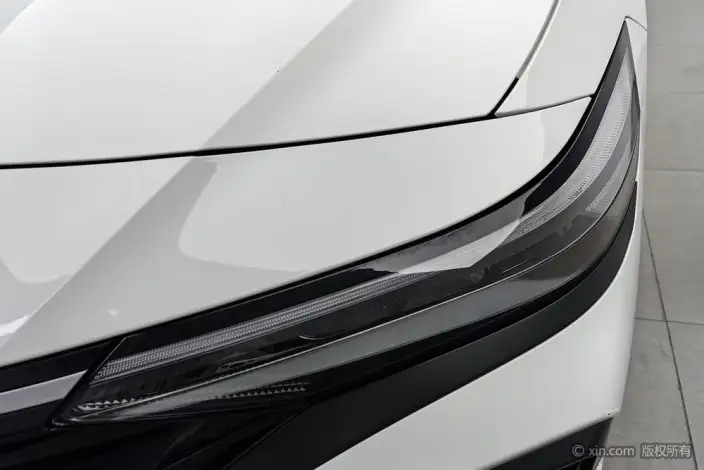 Hyundai Ioniq 2023 Model 1.5L CVT GLX Elite Edition – фото 7