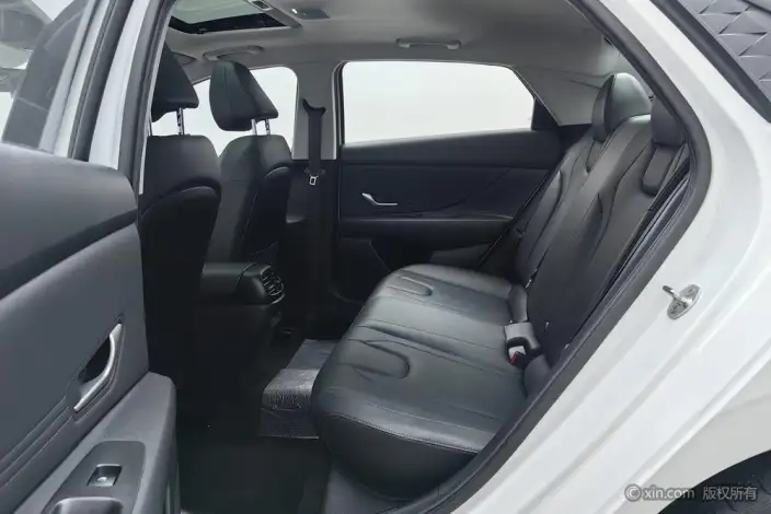 Hyundai Ioniq 2023 Model 1.5L CVT GLX Elite Edition – фото 20