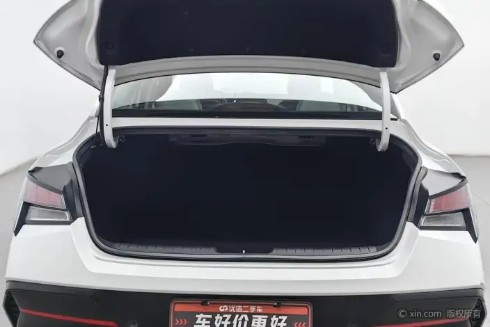 Hyundai Ioniq 2023 Model 1.5L CVT GLX Elite Edition – фото 24