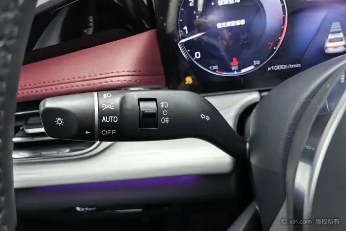 Hongqi H5 2025 Model 2.0T Automatic Flag Enjoy Edition – фото 15