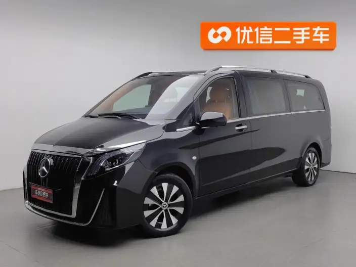 Viano 2023 Model 2.0T Elite Edition 7 seat – фото 1