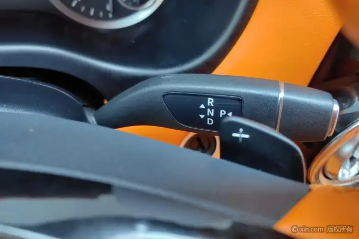 Viano 2023 Model 2.0T Elite Edition 7 seat – фото 15