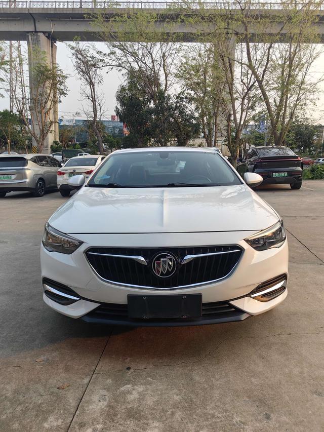 Buick Regal 2017 20T Luxury – фото 2